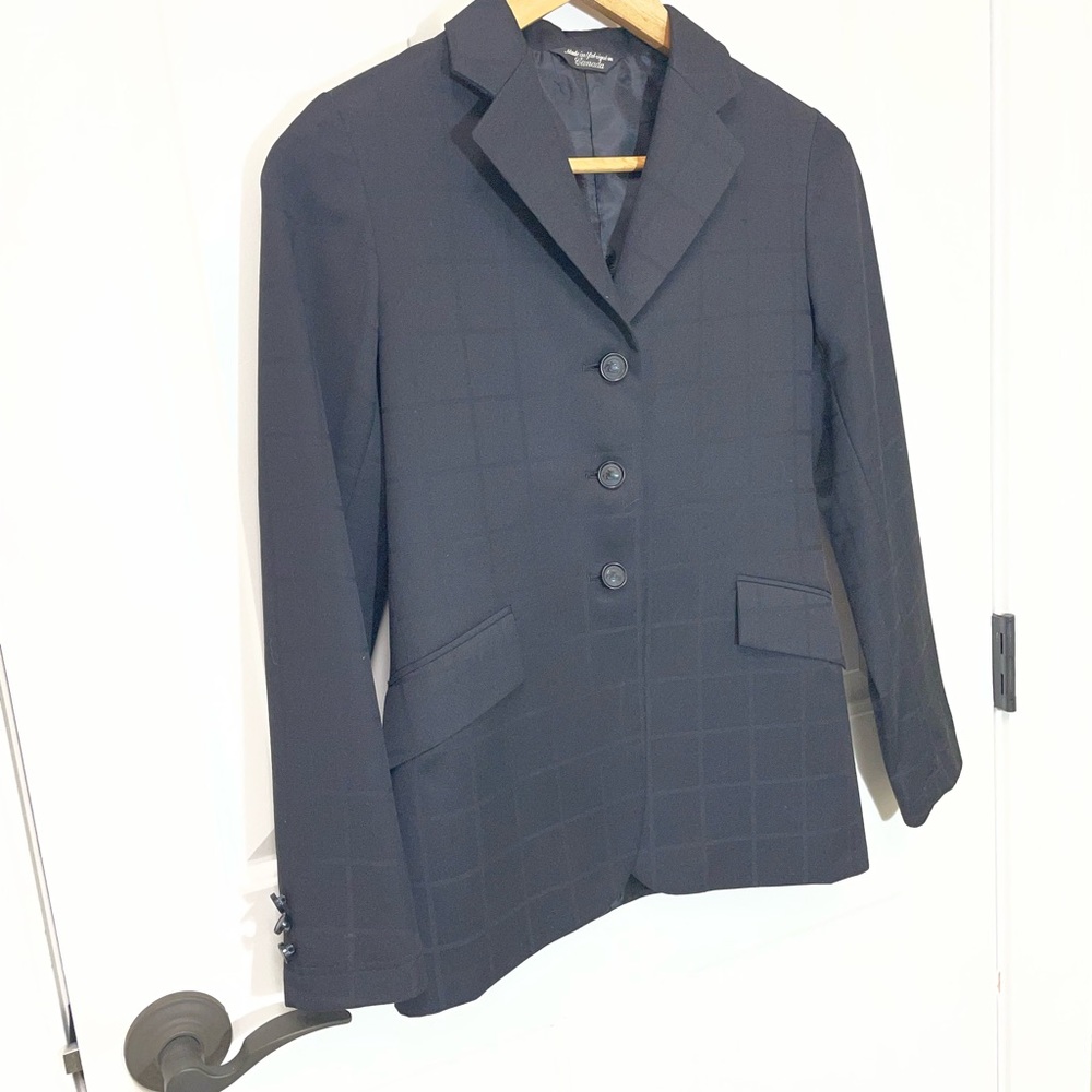 Children’s Grand Prix show Jacket. Black size 16